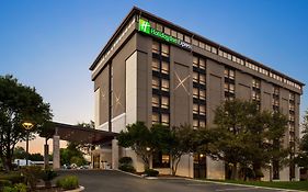 Holiday Inn Express - San Antonio Airport